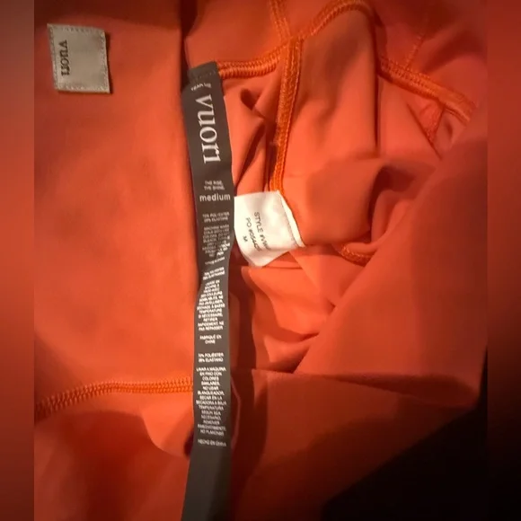 #522 NWT Vuori Studio Pocket Legging Sz M Grapefruit VW466 - Picture 5 of 8